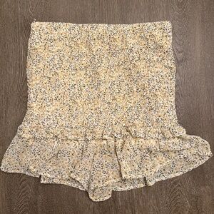 MABLE BRAND YELLOW AND GREEN FLORAL SMOCKED SKORT - Size Medium SKU:196